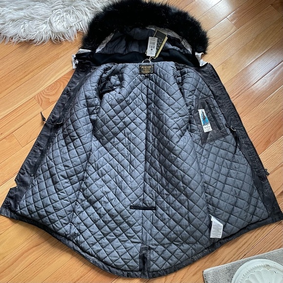 Burton Ceramic White Black Splatter Paint Snowboard Ski Winter Barge Jacket NWT - Picture 9 of 12